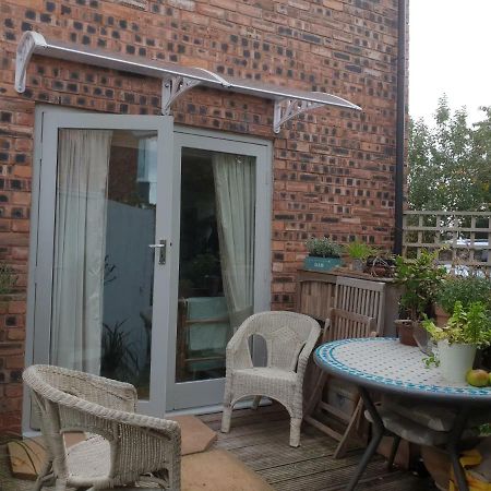 The Garden Room, Pets, Fridge Tv 切斯特 外观 照片